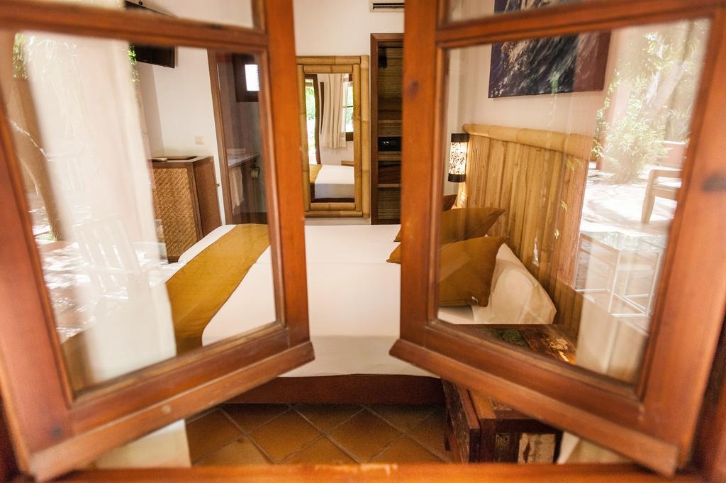 100% Fun Hotel Tarifa Luaran gambar