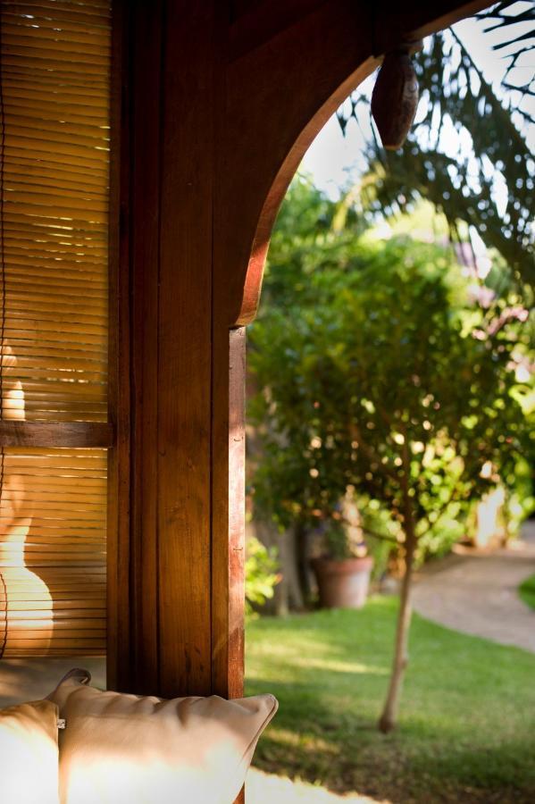 100% Fun Hotel Tarifa Luaran gambar